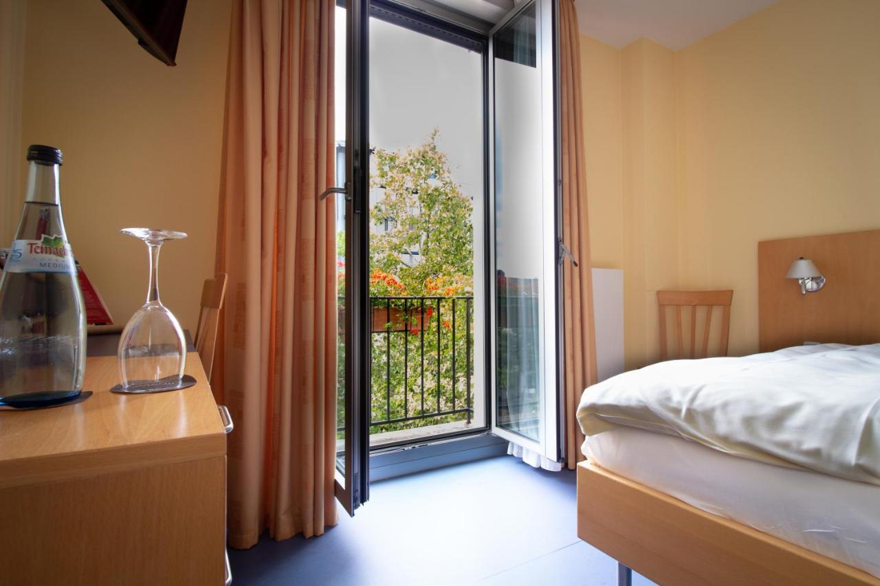 Hotel Goldene Gans มานไฮม์ ภายนอก รูปภาพ