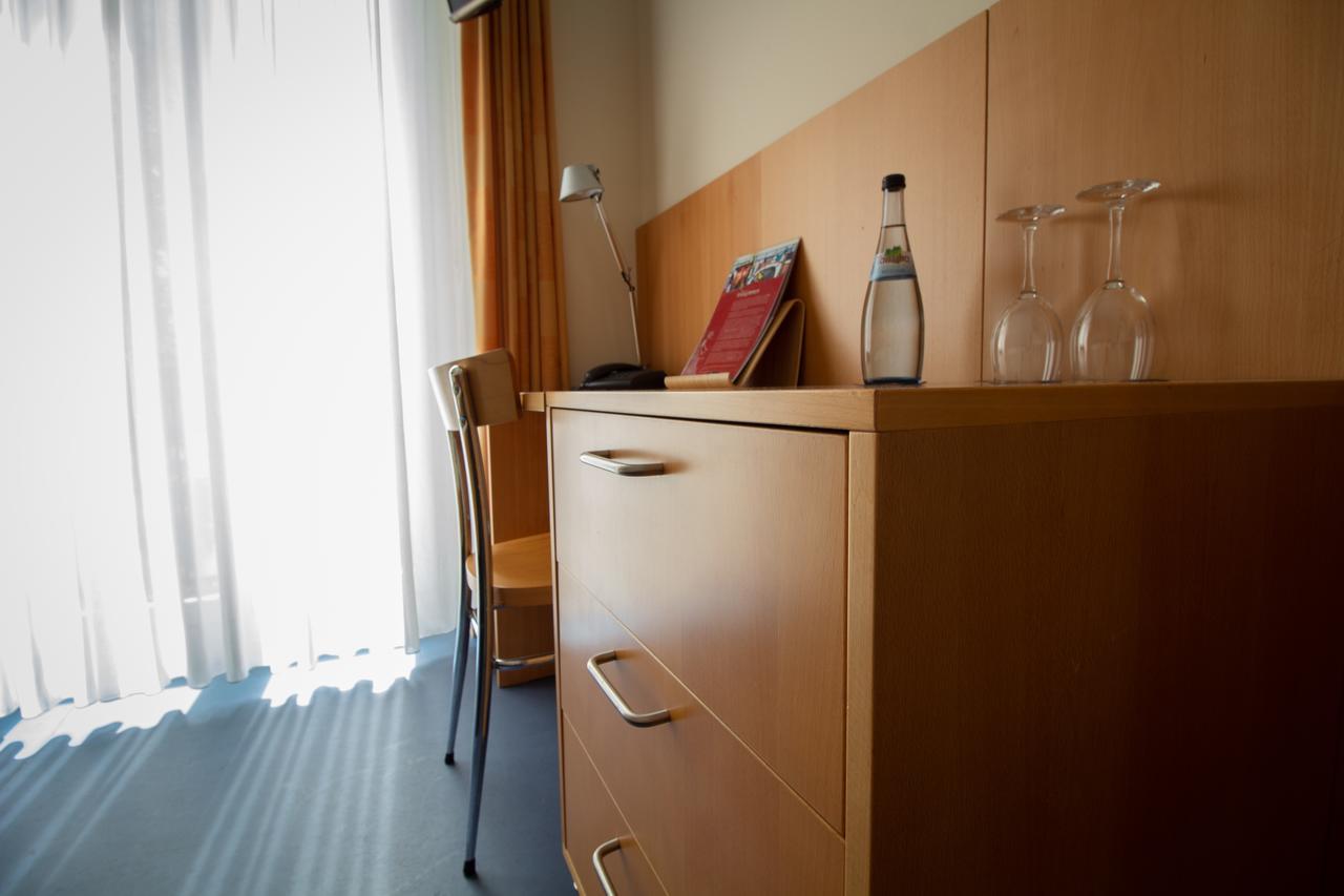 Hotel Goldene Gans มานไฮม์ ภายนอก รูปภาพ
